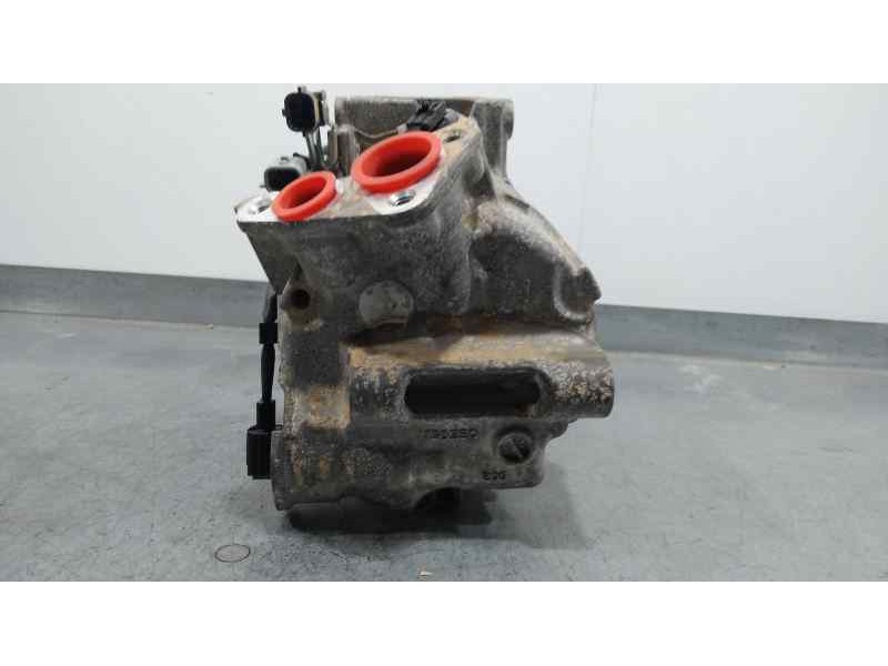 Recambio de compresor aire acondicionado para renault megane iv zen referencia OEM IAM 926001268R  SANDEN