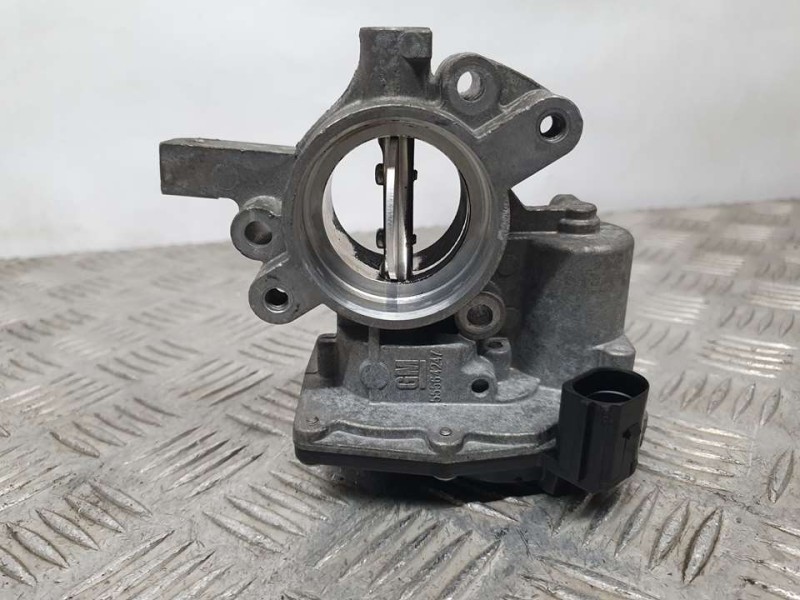 Recambio de caja mariposa para opel corsa d cosmo referencia OEM IAM 55564247  