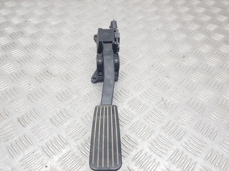 Recambio de potenciometro pedal para ssangyong rodius xdi referencia OEM IAM 2055021004  