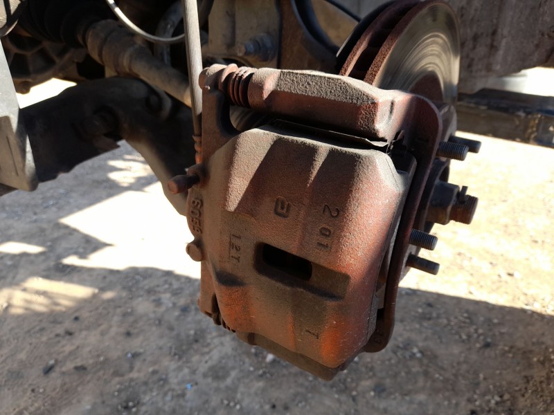 Recambio de pinza freno delantera izquierda para nissan qashqai i (j10, nj10) 1.5 dci referencia OEM IAM 41011JD00A  