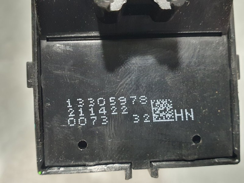 Recambio de mando elevalunas delantero izquierdo para opel astra j lim. cosmo referencia OEM IAM 13305978 211422 