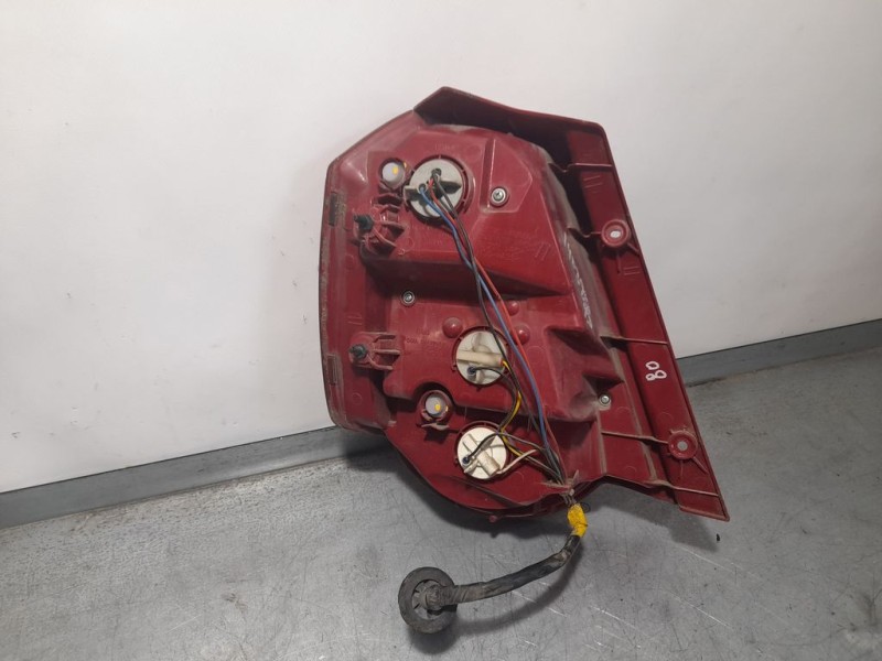 Recambio de piloto trasero derecho para chevrolet aveo ls referencia OEM IAM 95952067  