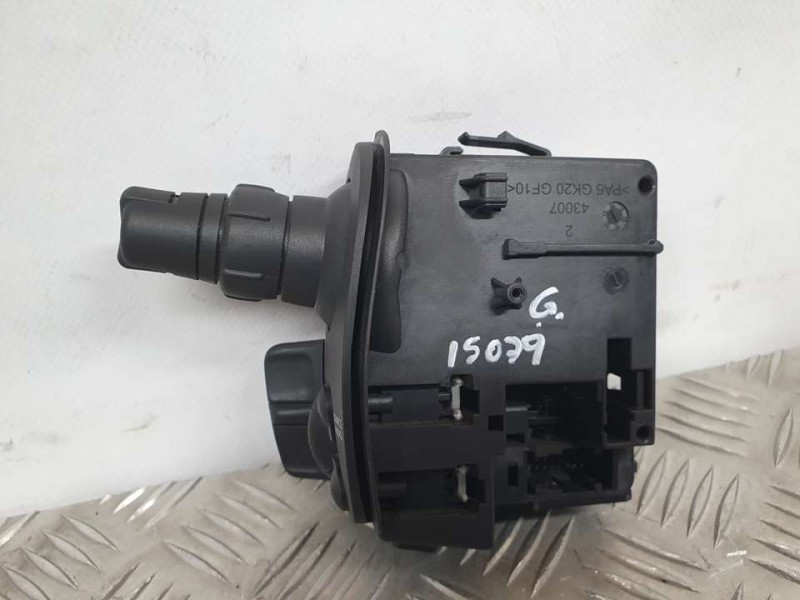 Recambio de mando limpia para renault kangoo emotion referencia OEM IAM 28363689104 0071140255 