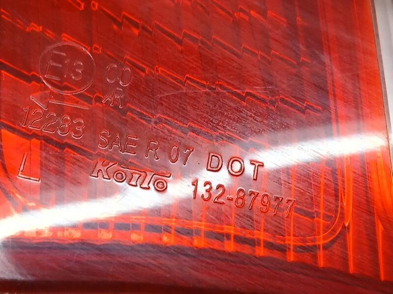 Recambio de piloto trasero izquierdo para mitsubishi lancer sportback (cx) invite referencia OEM IAM 8336A035 KOITO 13287977