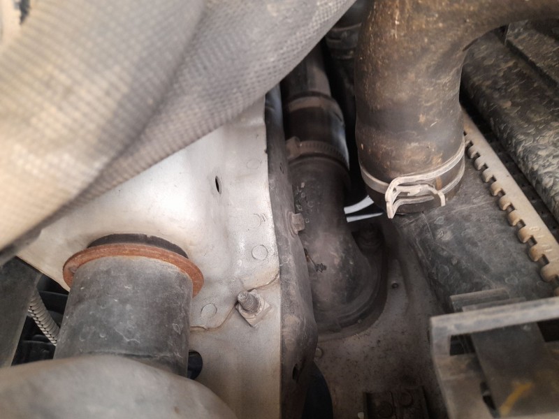 Recambio de refuerzo paragolpes delantero para nissan qashqai i (j10, nj10) 1.5 dci referencia OEM IAM 62030BR01A  