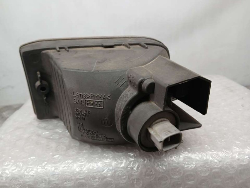 Recambio de piloto delantero derecho para toyota rav 4 (a2) 2.0 luna 4x4 referencia OEM IAM 8151142050  INTERMITENTE