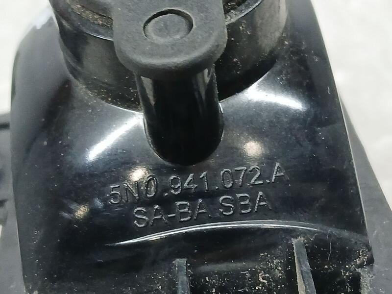 Recambio de piloto trasero derecho paragolpes para volkswagen tiguan (5n2) blue motion tig referencia OEM IAM 5N0941072A PILOTO 