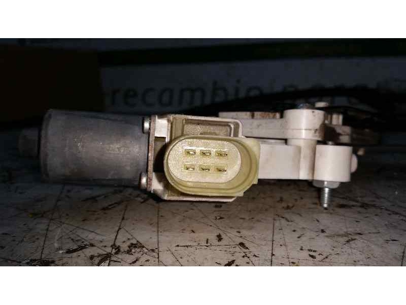 Recambio de elevalunas delantero derecho para bmw serie 1 berlina (e81/e87) 120i referencia OEM IAM  6 PIN ELECTRICO