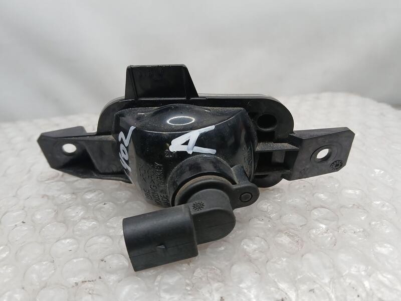 Recambio de piloto trasero izquierdo paragolpes para volkswagen tiguan (5n2) blue motion tig referencia OEM IAM 5N0941071A PILOT