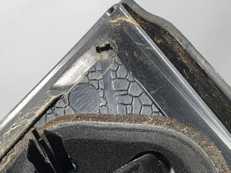 Recambio de piloto trasero izquierdo para citroën c3 business referencia OEM IAM   INTERIOR PATICAS ROTAS