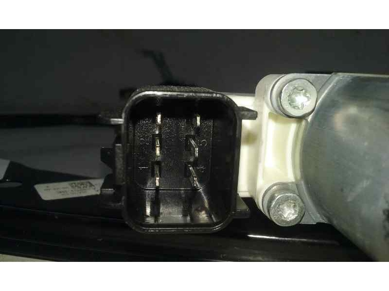 Recambio de elevalunas delantero izquierdo para ford focus lim. (cb8) titanium referencia OEM IAM  6 PINS ELECTRICO