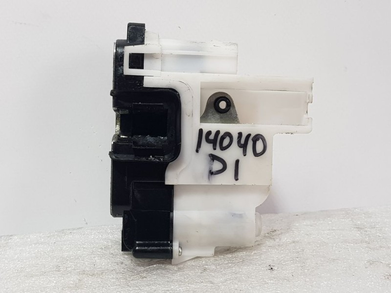 Recambio de cerradura puerta delantera izquierda para fiat nuova 500 (150) sport referencia OEM IAM 52041739  