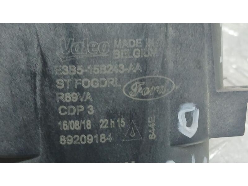 Recambio de faro antiniebla izquierdo para ford ka+ ultimate referencia OEM IAM E3B515B243AA VALEO 89209184