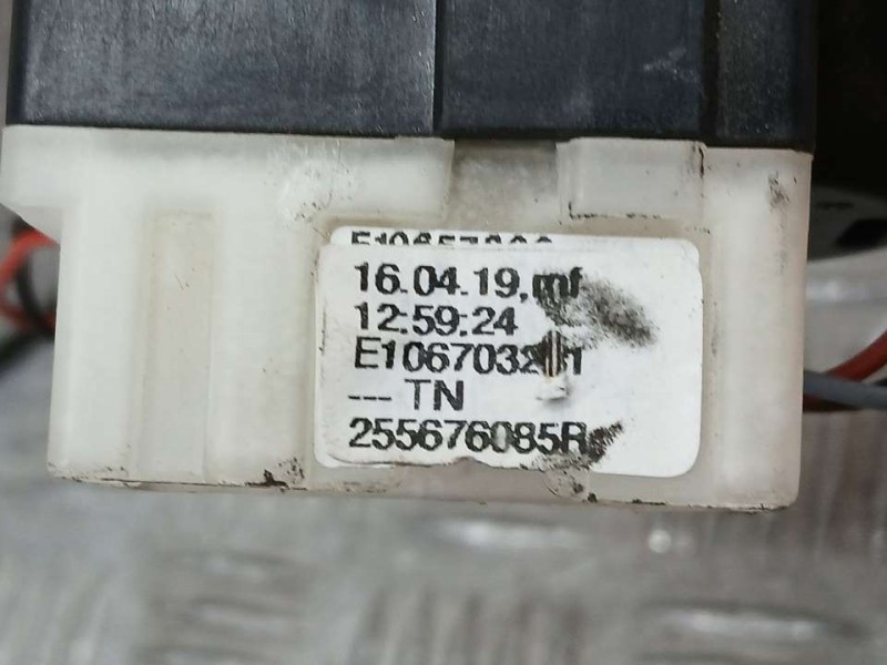 Recambio de mando luces para renault clio iv business referencia OEM IAM 255676085R  