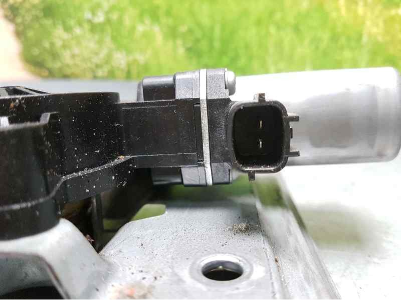 Recambio de elevalunas delantero derecho para renault clio iv authentique referencia OEM IAM 807205569R 2 PINS ELECTRICO