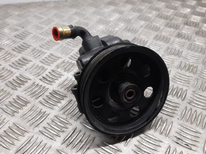 Recambio de bomba direccion para ford focus berlina (cak) ghia referencia OEM IAM SIN REF  