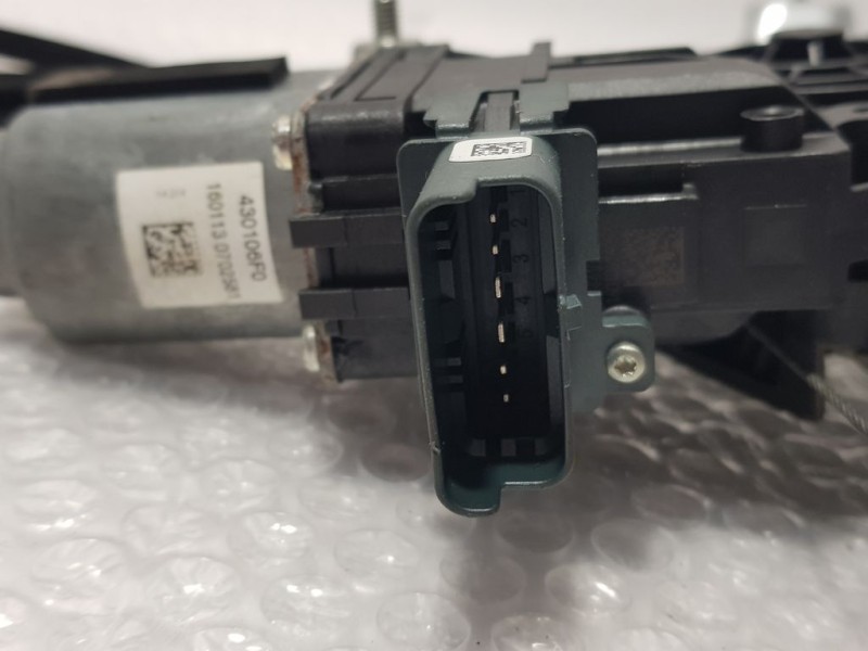 Recambio de elevalunas delantero izquierdo para renault megane iv berlina 5p zen referencia OEM IAM 80721559R C47193102 BROSE EL