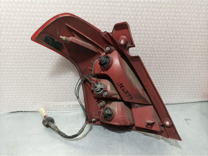 Recambio de piloto trasero derecho para suzuki swift berlina (mz) gl (5-ptas.) referencia OEM IAM 3565062J00  