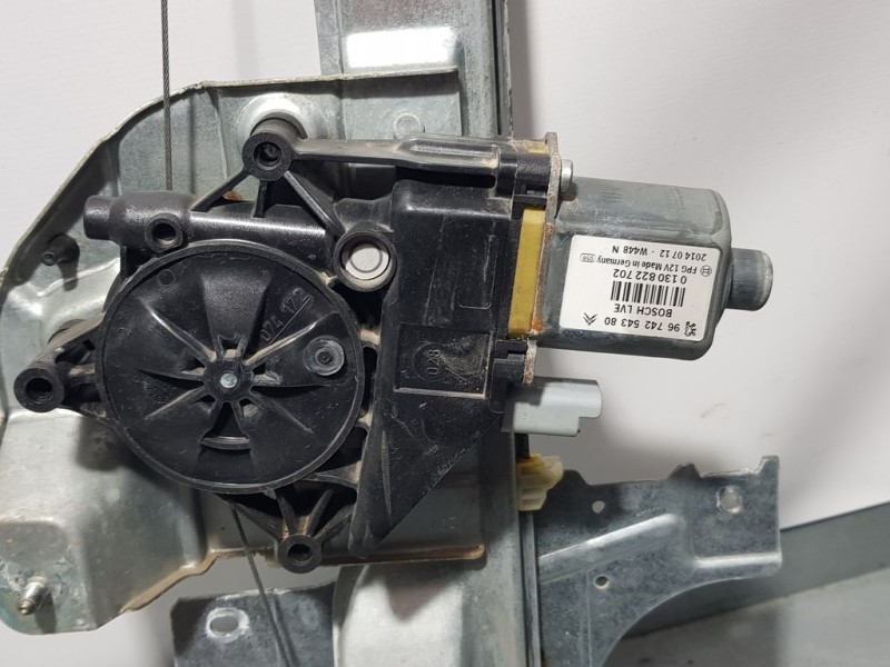 Recambio de elevalunas delantero derecho para peugeot 208 active referencia OEM IAM 9673154380 A002C501 LAMES ELECTRICO 2 PINS