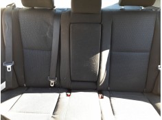 Recambio de asientos traseros para toyota avensis (_t25_) 2.2 d-4d (adt251_) referencia OEM IAM   