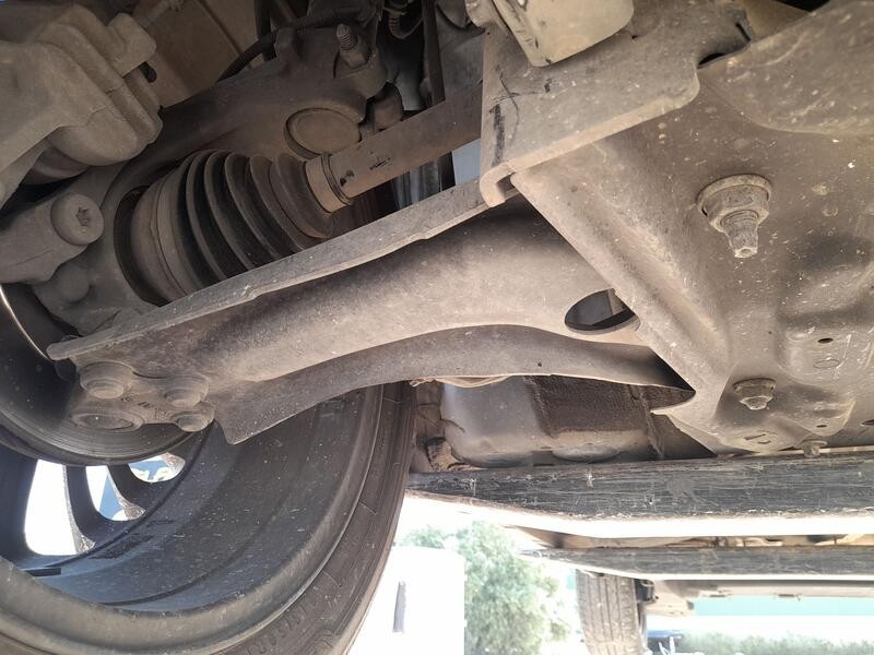 Recambio de brazo suspension inferior delantero derecho para opel crossland x / crossland (p17, p2qo) 1.5 turbo d (75) referenci