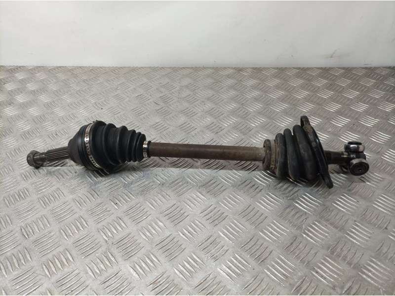 Recambio de transmision delantera izquierda para seat ibiza disco referencia OEM IAM SE021141921A  