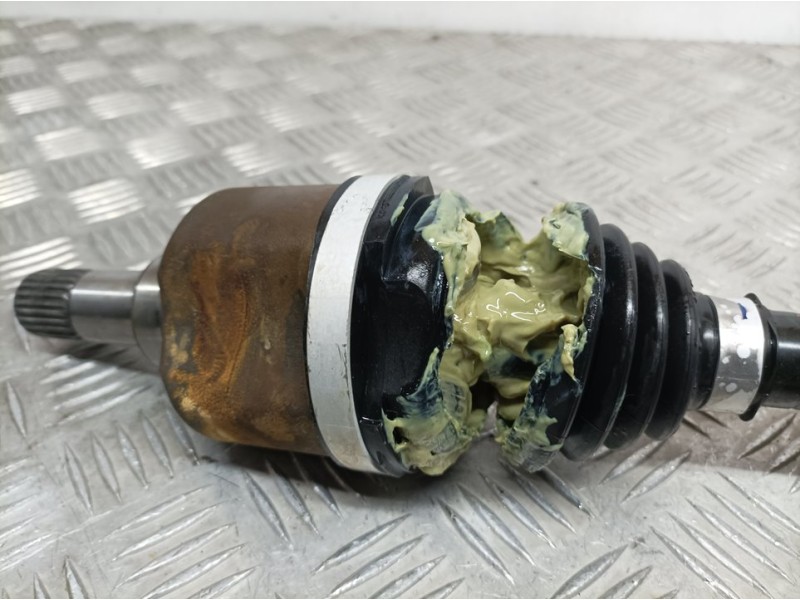 Recambio de transmision delantera izquierda para peugeot partner kasten furgon referencia OEM IAM 9820471280  FUELLE INTERIOR RO