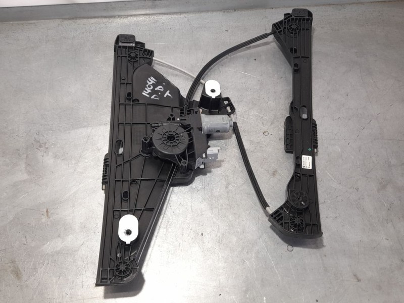 Recambio de elevalunas delantero derecho para peugeot 208 (p2) allure referencia OEM IAM 9829043380  ELECTRICO 6 PINS