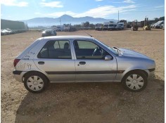 ford fiesta berlina (dx) del año 2001