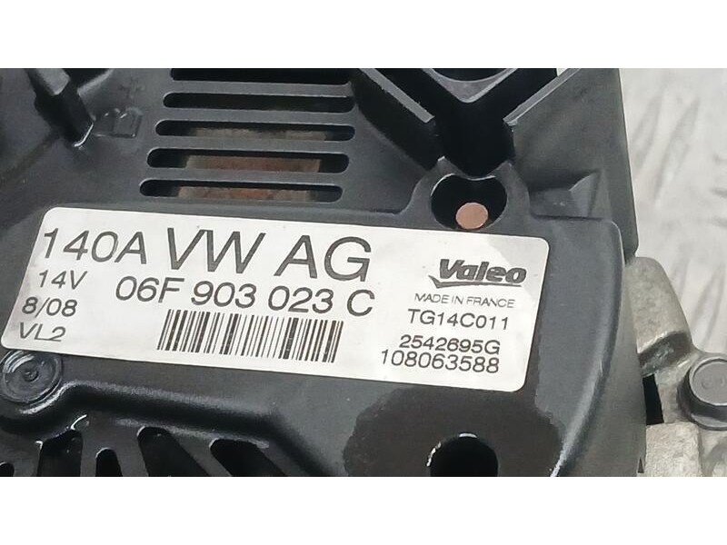 Recambio de alternador para volkswagen golf v berlina (1k1) igolf referencia OEM IAM 06F903023C VALEO 2542695G
