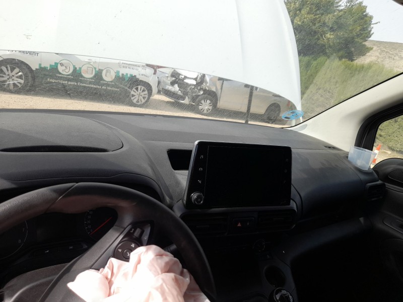 Recambio de salpicadero para opel combo furgoneta/monovolumen (k9) 1.5 d referencia OEM IAM 16841899ZD  