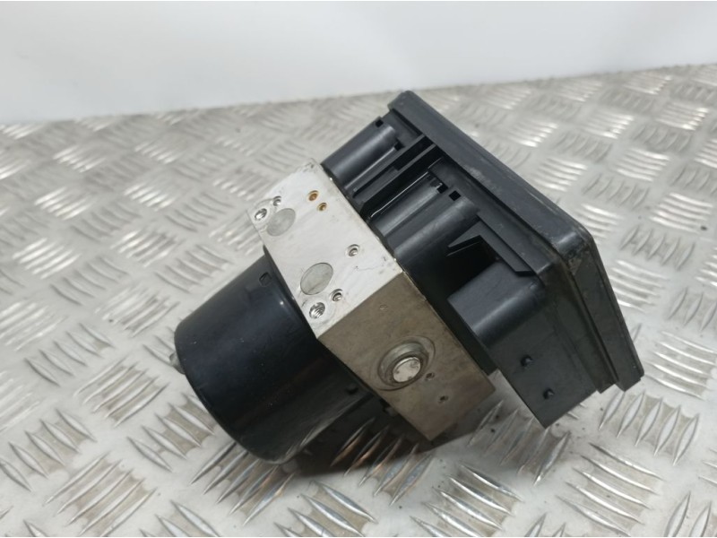 Recambio de abs para opel zafira b cosmo referencia OEM IAM 13234911 10020602484 ATE