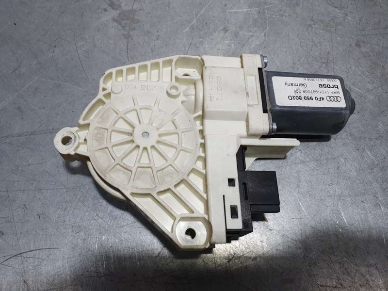 Recambio de motor elevalunas delantero derecho para audi a6 allroad quattro (4fh) 3.0 tdi referencia OEM IAM 4F0959802D 99700820