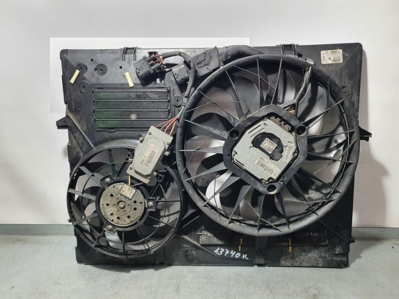 Recambio de electroventilador para audi q7 (4l) 4.2 fsi referencia OEM IAM 7L0121203G 0130706809 BOSCH