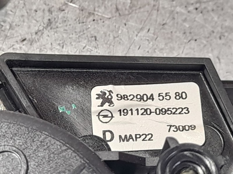 Recambio de elevalunas trasero derecho para peugeot 208 (p2) allure referencia OEM IAM 9829045580  ELECTRICO 6 PINS
