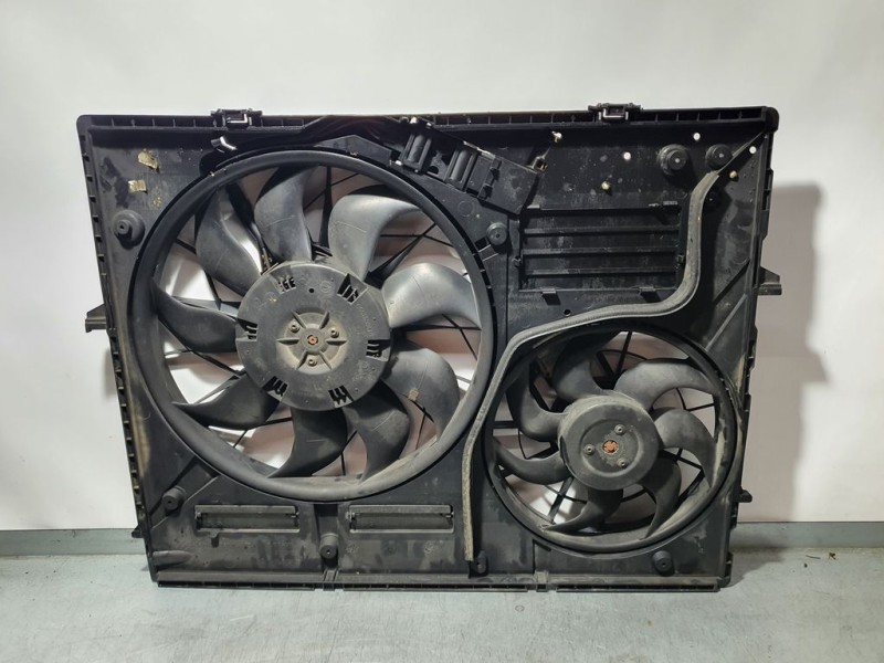 Recambio de electroventilador para audi q7 (4l) 4.2 fsi referencia OEM IAM 7L0121203G 0130706809 BOSCH