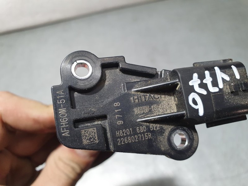 Recambio de caudalimetro para nissan qashqai (j11) acenta referencia OEM IAM 226802715R AFH60M51A HITACHI