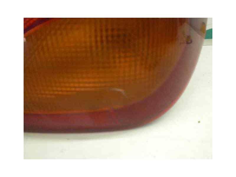 Recambio de piloto trasero derecho para ford fiesta berlina 1.8 diesel cat referencia OEM IAM   