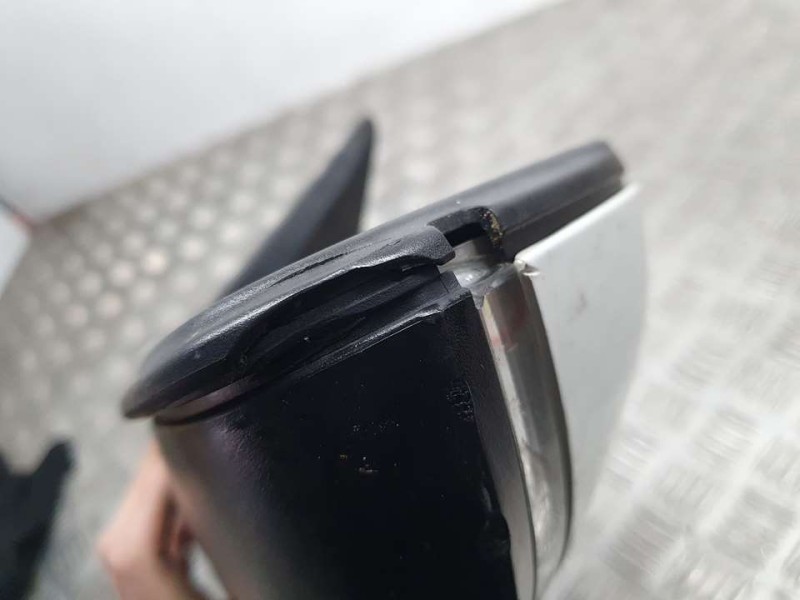 Recambio de retrovisor derecho para bmw serie 1 lim. (f20/f21) 116i referencia OEM IAM 51167242702  ELECTRICO 6 PINES TOCADO