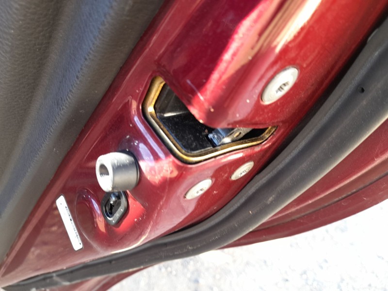 Recambio de cerradura puerta trasera derecha para toyota avensis (_t25_) 2.2 d-4d (adt251_) referencia OEM IAM 6905002102  