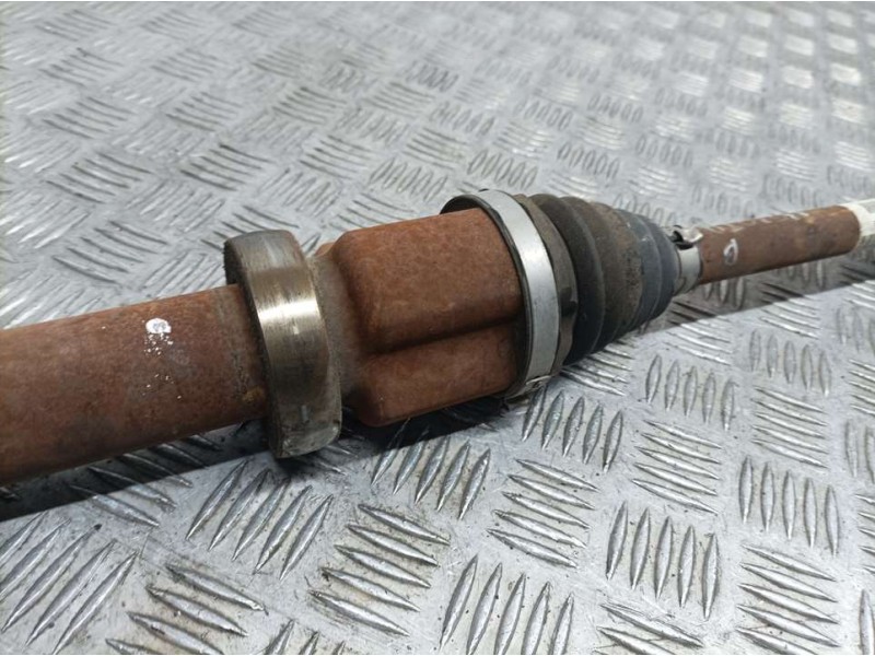 Recambio de transmision delantera derecha para ford fiesta (ccn) trend referencia OEM IAM 8V513B436AAE  