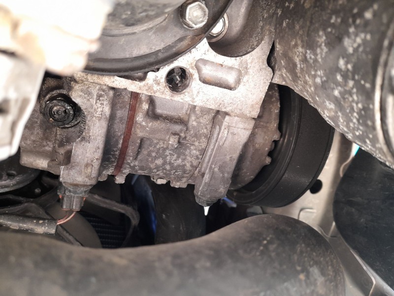 Recambio de compresor aire acondicionado para toyota avensis (_t25_) 2.2 d-4d (adt251_) referencia OEM IAM 8831005120  