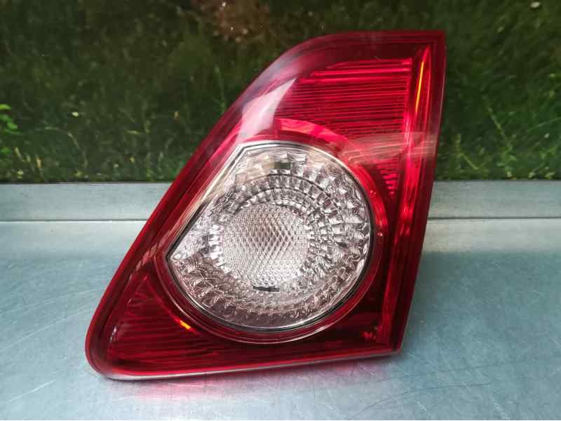 Recambio de piloto trasero derecho para toyota corolla (e15) luna referencia OEM IAM   INTERIOR