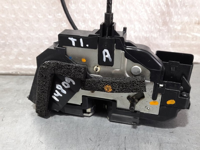 Recambio de cerradura puerta trasera izquierda para nissan qashqai (j11) acenta referencia OEM IAM 825014EA2A  