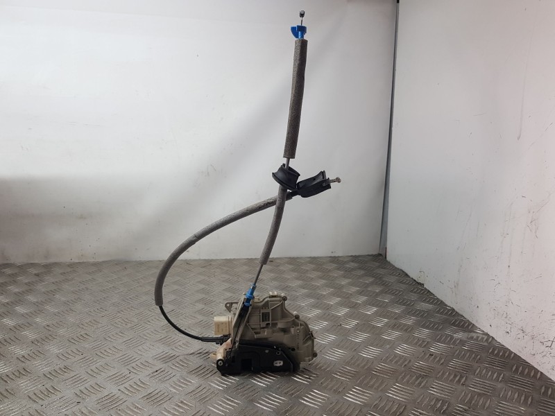 Recambio de cerradura puerta trasera derecha para audi a3 sportback (8va, 8vf) 1.6 tdi referencia OEM IAM 4G0839016E  8 PINS