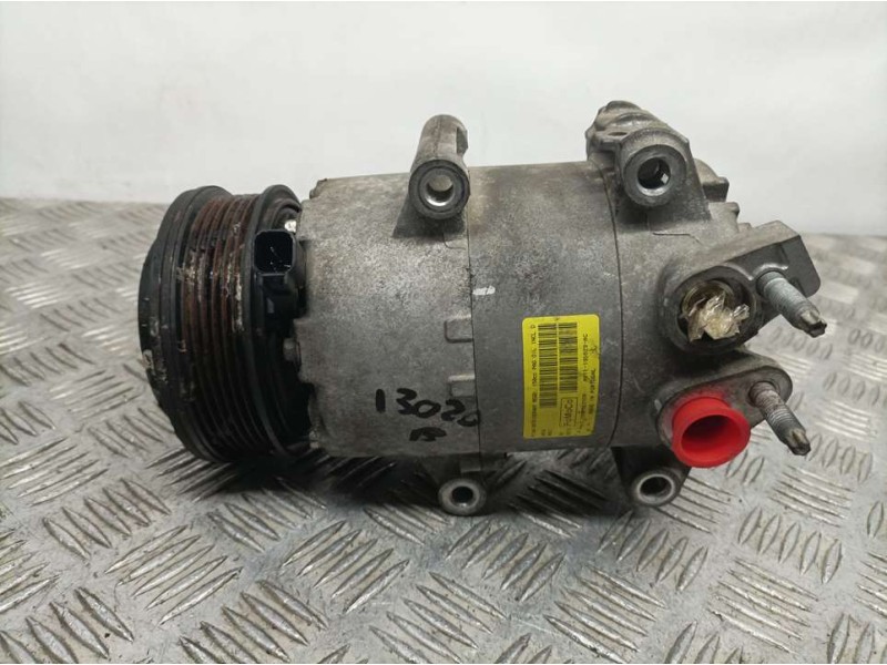 Recambio de compresor aire acondicionado para ford fiesta (ccn) trend referencia OEM IAM AV1119D629AC  