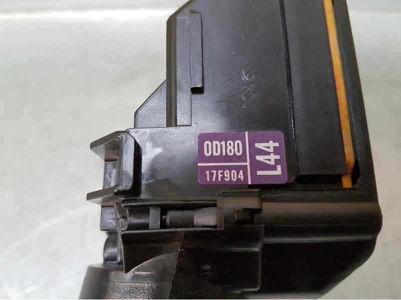 Recambio de mando limpia para toyota yaris active referencia OEM IAM 0D180 17F904 L44