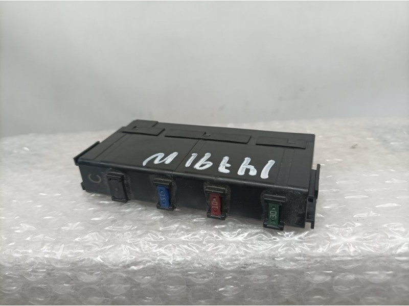 Recambio de modulo electronico para toyota yaris active referencia OEM IAM 8264147020 72818502 YAZAKI