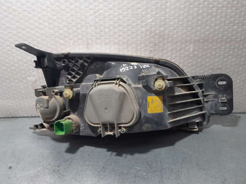 Recambio de faro izquierdo para ford fiesta berlina (dx) básico referencia OEM IAM YS6113006AL BOSCH 0301173301