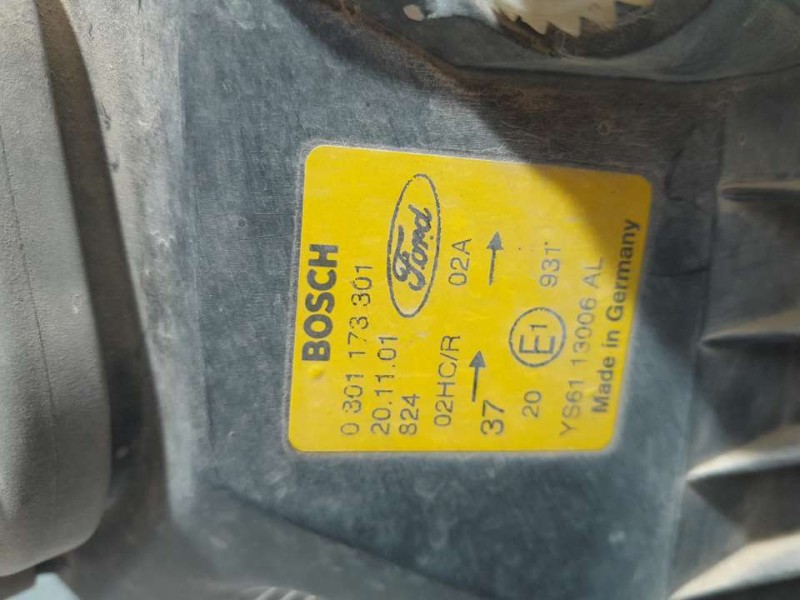 Recambio de faro izquierdo para ford fiesta berlina (dx) básico referencia OEM IAM YS6113006AL BOSCH 0301173301